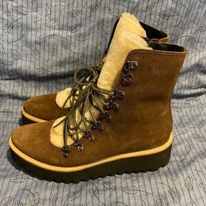 All Black suede and faux shearling hiking boots size 38